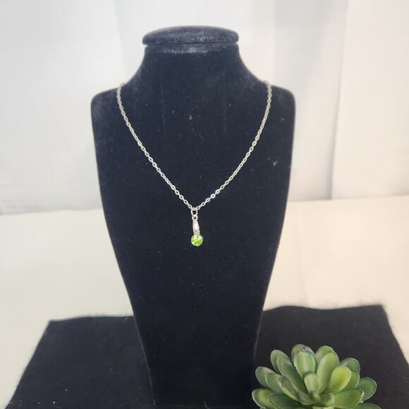 Handmade Silver Tone Green Crystal Necklace - Picture 2 of 2